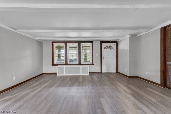 Foto del edificio - 300 W Grace St