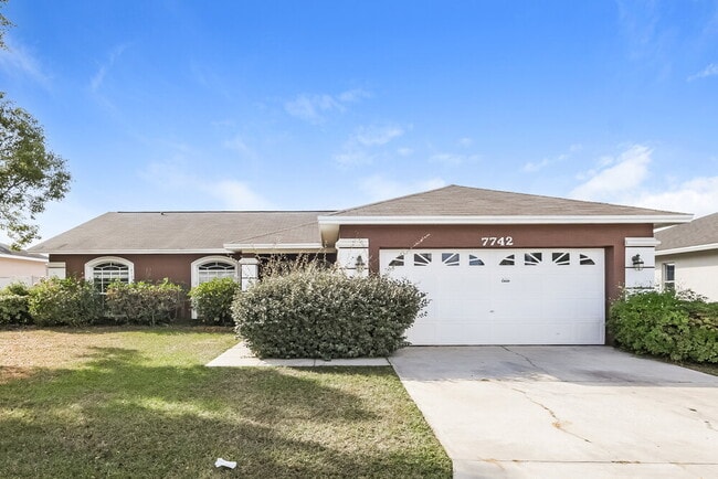 Building Photo - 7742 Ashford Dr