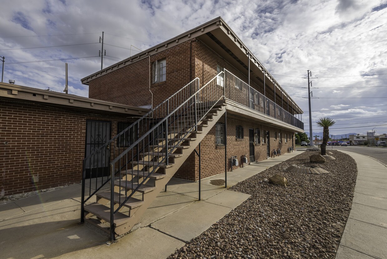 Primary Photo - 4101 Nashville Ave