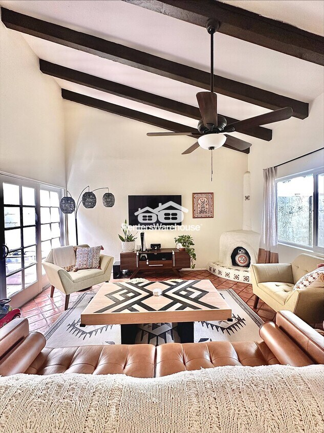 Foto principal - 4711 W Palmaire Ave