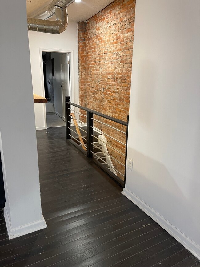 Building Photo - 2832 Stanton Ave