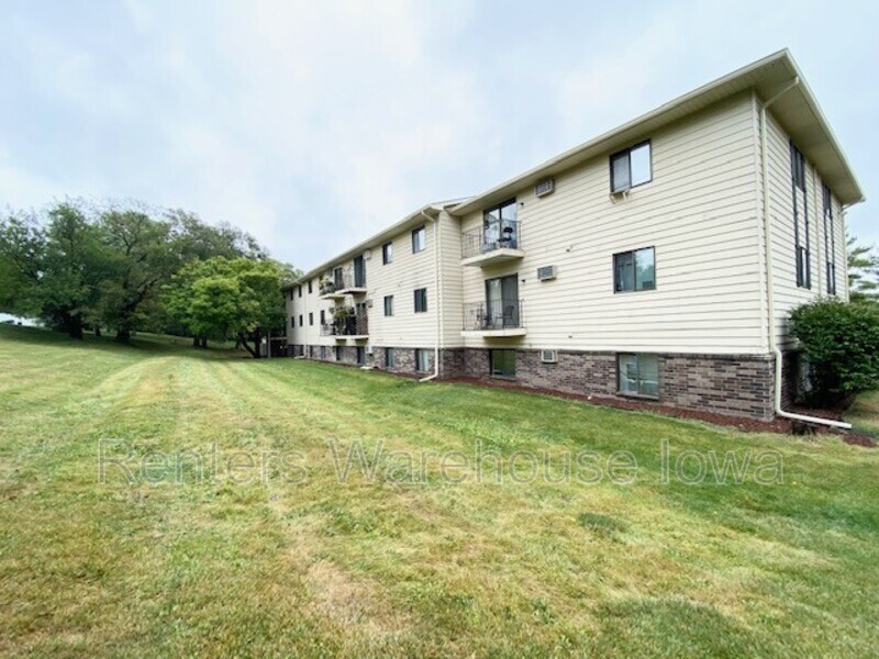 Foto principal - 1831 Fuller Rd