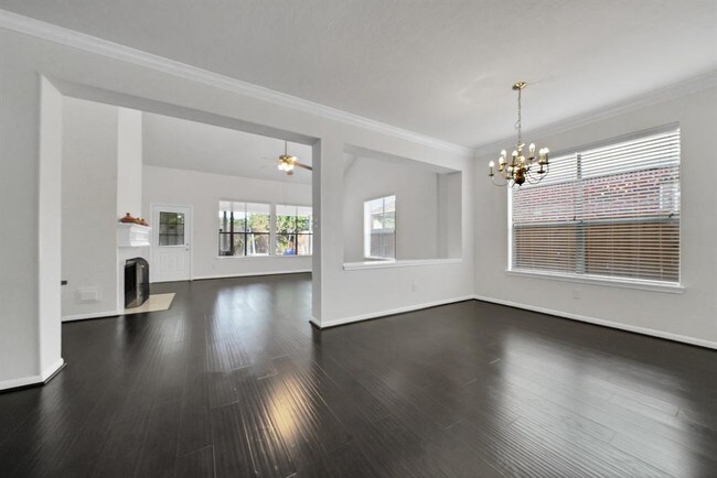 Foto del edificio - 12522 Meadowglen Dr