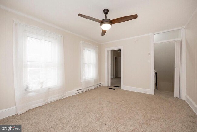 Foto del edificio - 524 N Franklin St