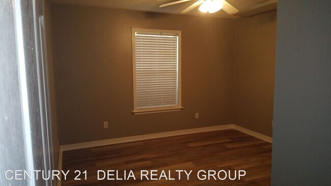 Foto del edificio - 4 br, 2.5 bath House - 910 Charleston Place