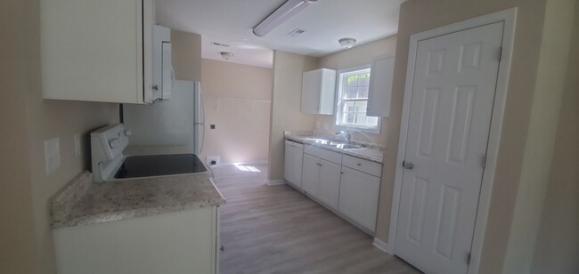 Building Photo - Brand new construction 3 BR, 2 BA