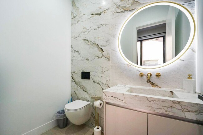 Foto del edificio - 1812 Miami Rd