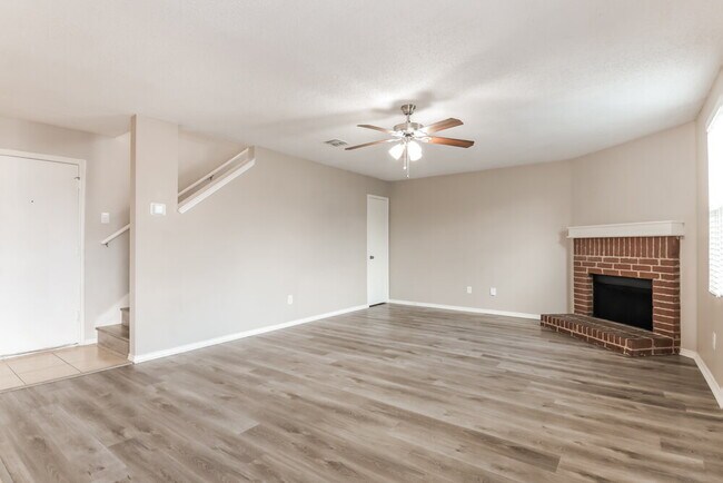 Building Photo - 5500 Still Canyon Dr
