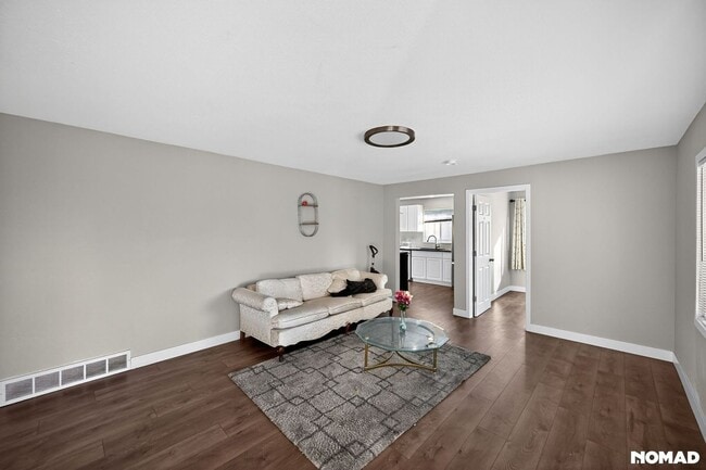 Building Photo - 4331 W 82nd Ave