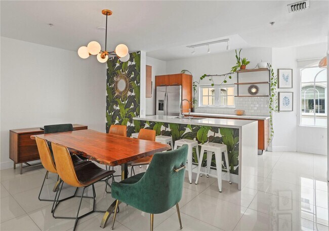 Foto del edificio - 18445 NE 27th Pl