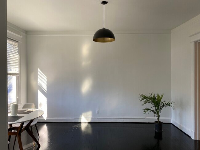 Foto del edificio - 1931 Park Rd NW