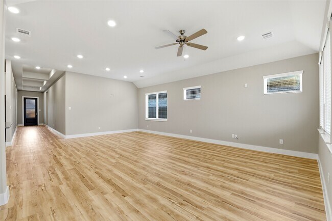 Building Photo - 808 Marisol Bay Dr