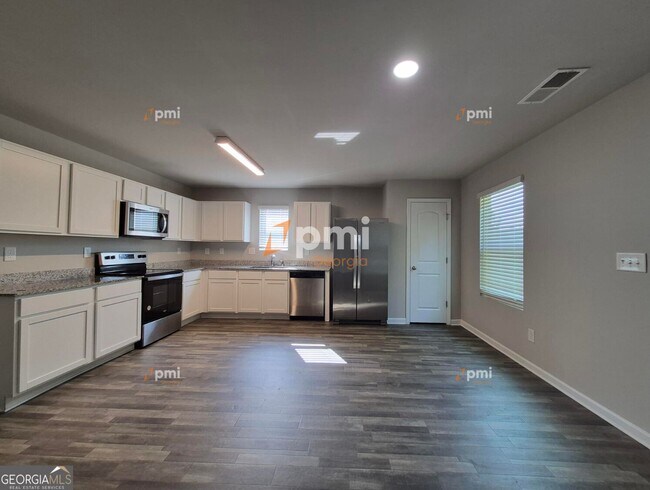 Foto del edificio - 1208 Christy Ct