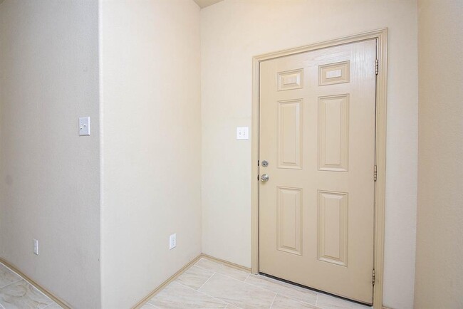Building Photo - 5607 Sunfall Bend Ln
