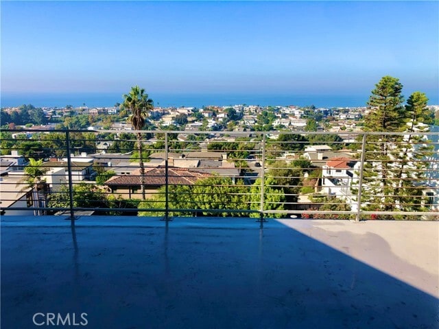 Building Photo - 736 Gould Ave