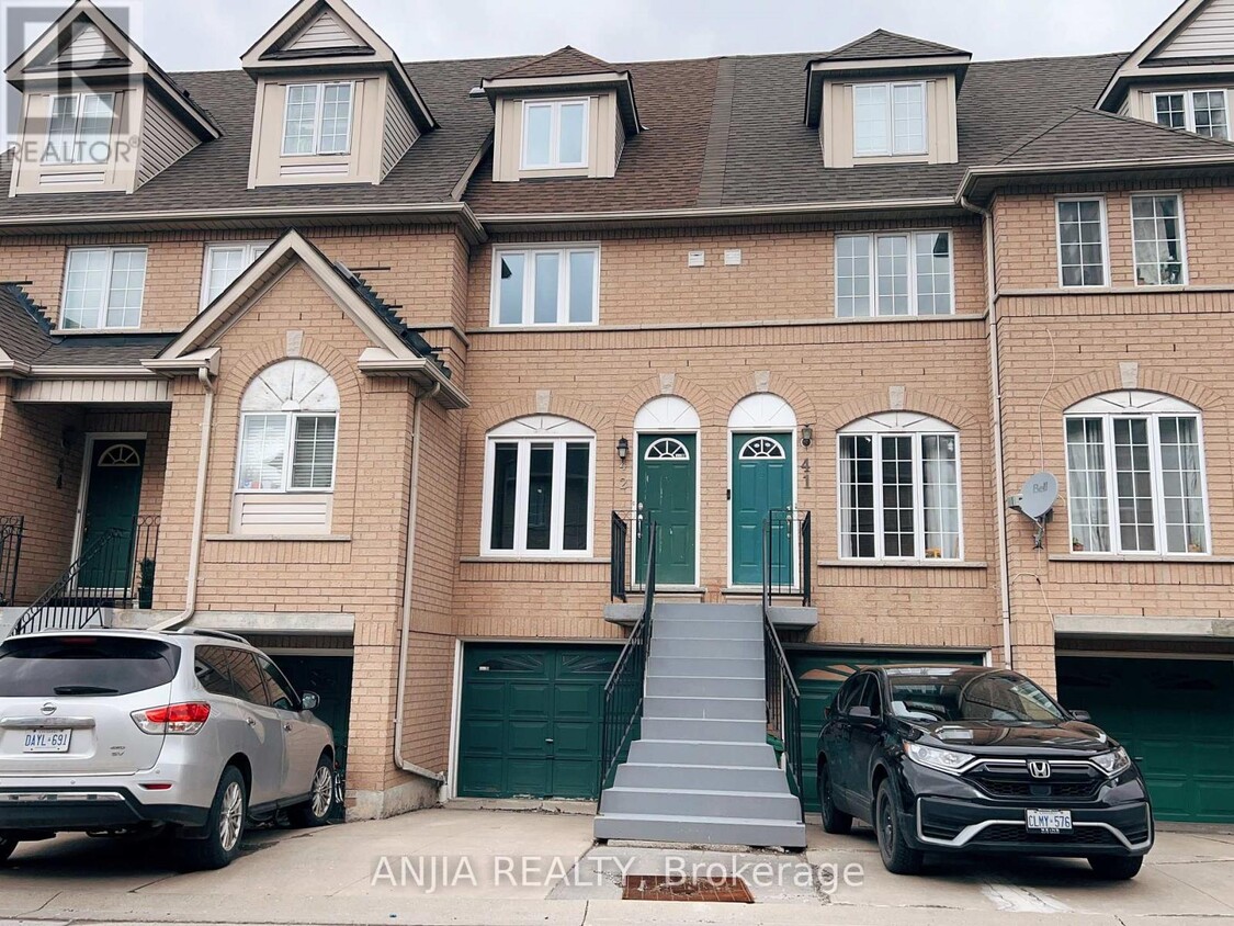 Primary Photo - 75-75 Strathaven Dr