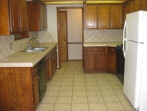 Building Photo - 2607 Wood Hollow Ct