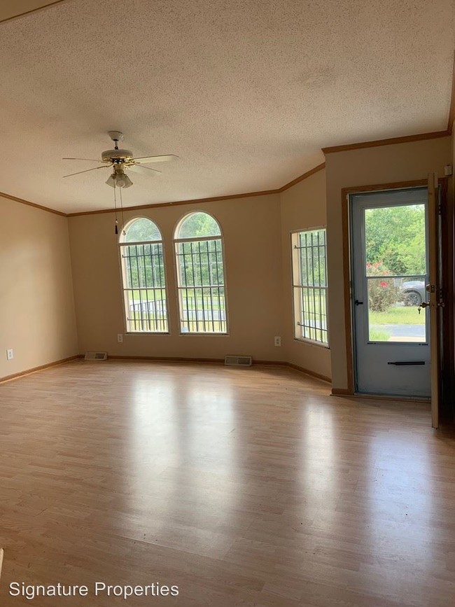 Building Photo - 3 br, 2 bath House - 609 Milton Hwy