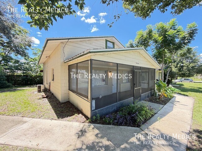 Foto del edificio - 10048 SE Sunset Harbor Rd