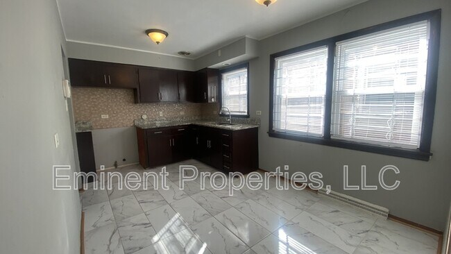 Foto del edificio - 9225 S Euclid Ave