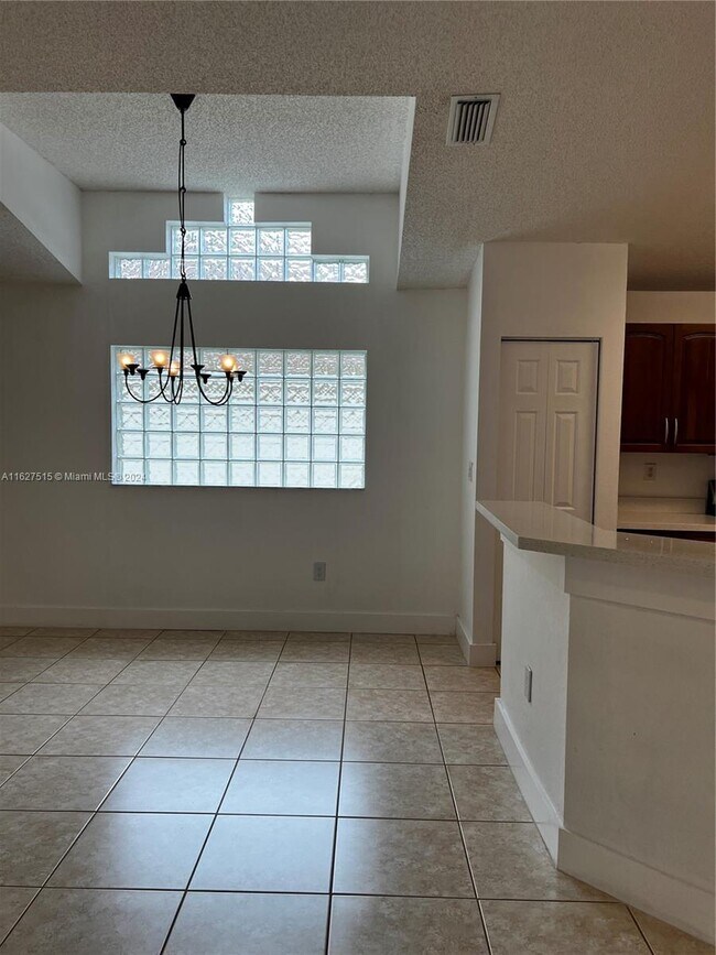 Building Photo - 4147 Sapphire Terrace