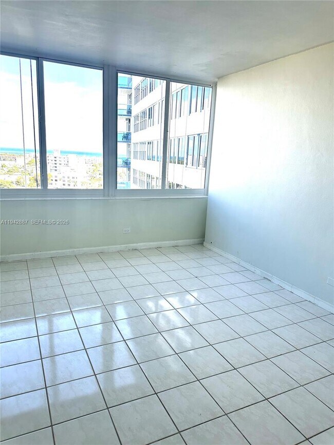 Foto del edificio - 7441 Wayne Ave