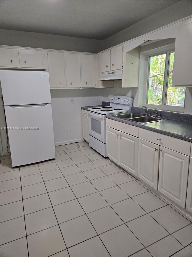 Foto del edificio - 1500 SW 9th St