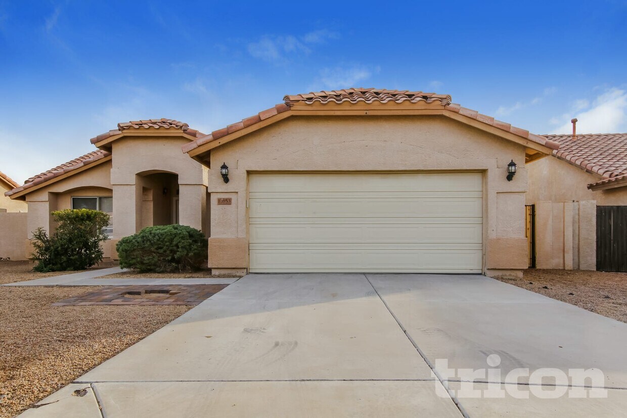Foto principal - 10853 W Sands Dr