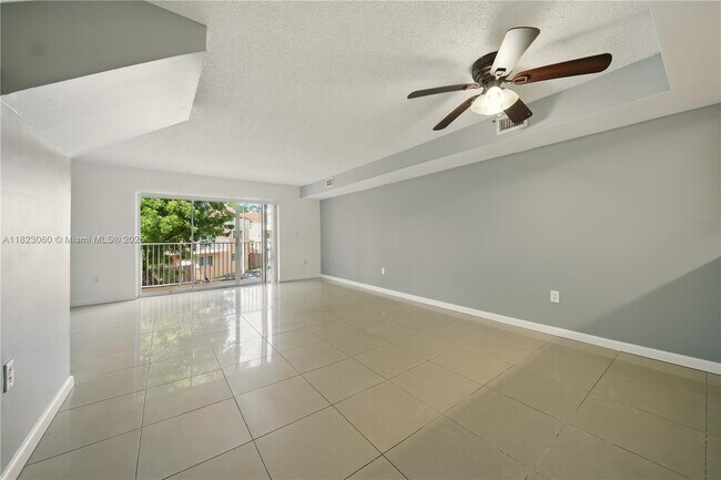 Foto del edificio - 14907 SW 80th St