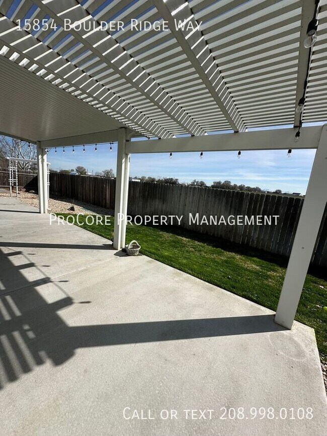 Foto del edificio - Charming Furnished 3 bedroom 2 Bath, RV Pa...