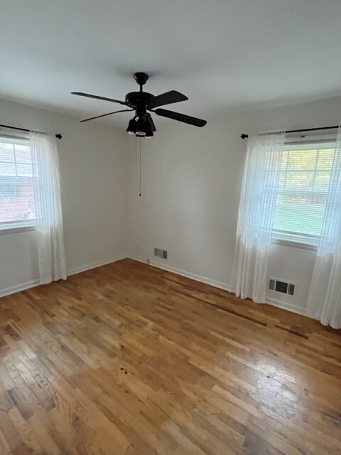 Foto del edificio - 224 W Maple St