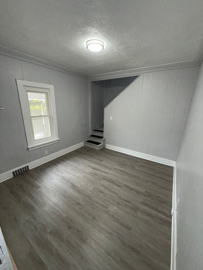 Building Photo - 2321 N Church St