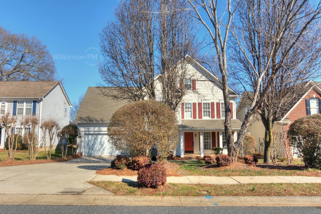 Foto principal - Beautiful 4 Bedroom 2.5 Bathroom Home with...