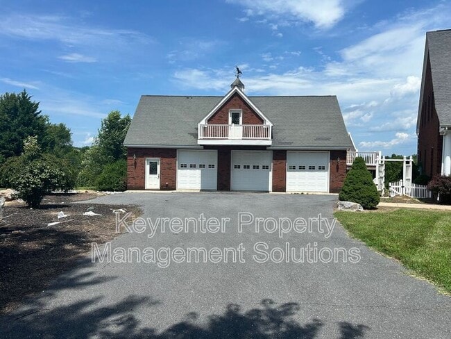 Building Photo - 33 Hodge Farm Ln