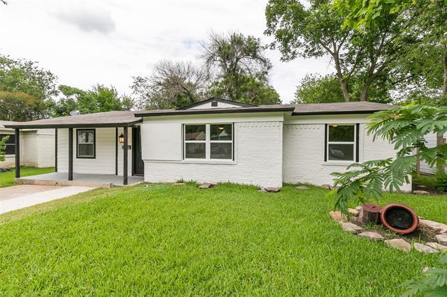 Building Photo - 4208 Hyde Park Dr