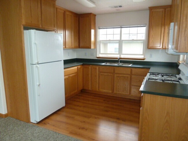 Foto del edificio - 2718 Meadow Creek Way