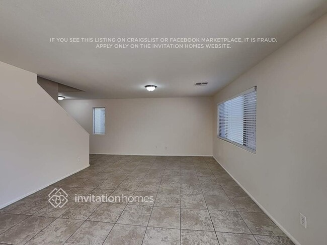 Building Photo - 42575 W Sunland Dr