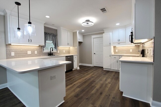 Building Photo - 4052 Randi Rd