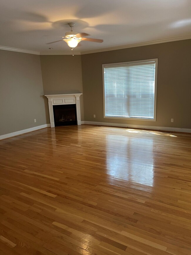 Building Photo - 3312 Spangler Dr