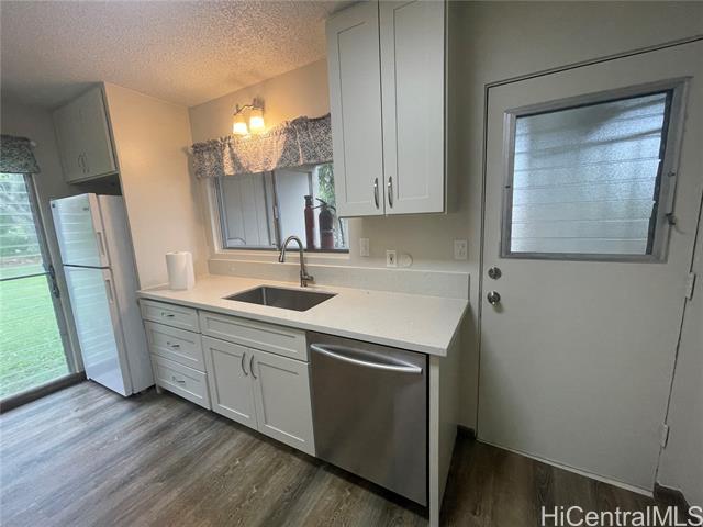 Building Photo - 44-374-374 Olina St