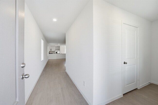 Foto del edificio - 12048 Noble Wood Vlg Dr