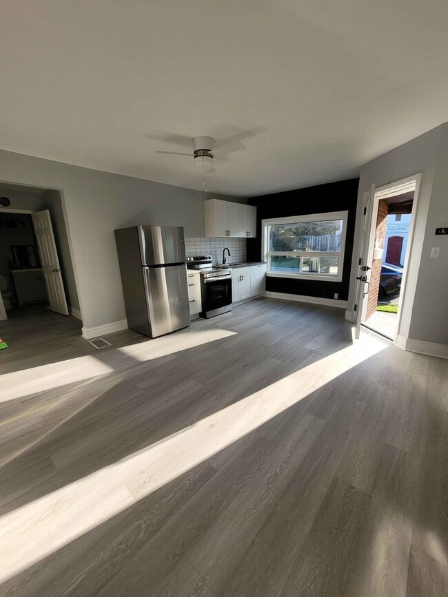 Kitchen and Living Room (Open Concept) - 109 Barrie Av