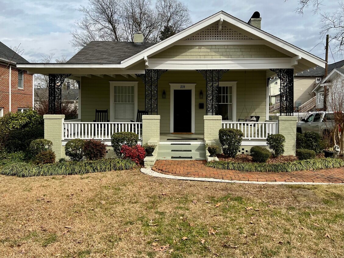Foto principal - 231 N Fairview Ave
