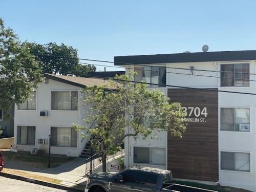 Primary Photo - 13704 Franklin St