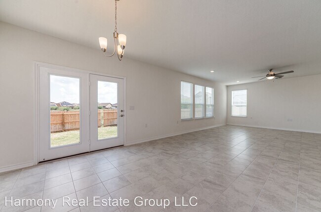 Building Photo - 4 br, 3 bath House - 5707 Larkspur Valley
