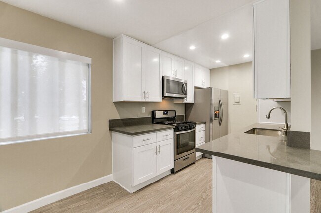 Interior Photo - Sepulveda West Apartments