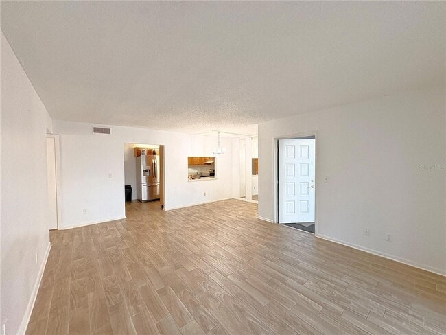 Building Photo - 8213 Sun Spring Cir