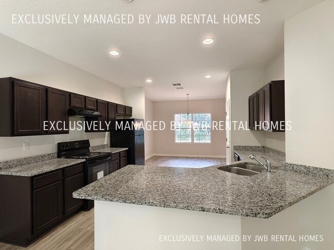 Building Photo - 5300 Manfields Pl