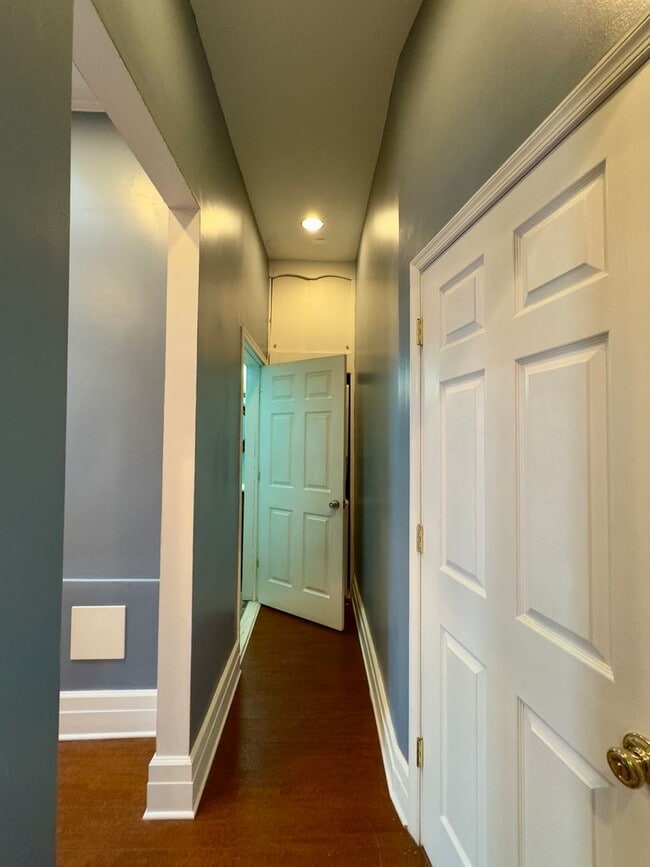 Foto del edificio - Charming 2 Bedroom/2 Bathroom Apartment in Bolton Hill, MD!