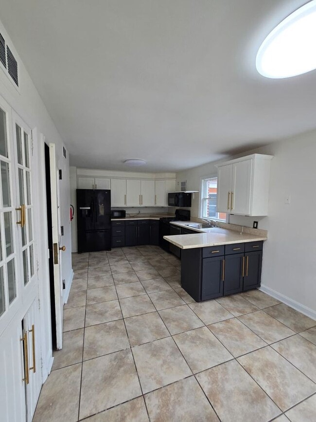 Foto del edificio - Spacious 4BR Ranch with 3 Living Rooms on 1.7 Acres — Howell